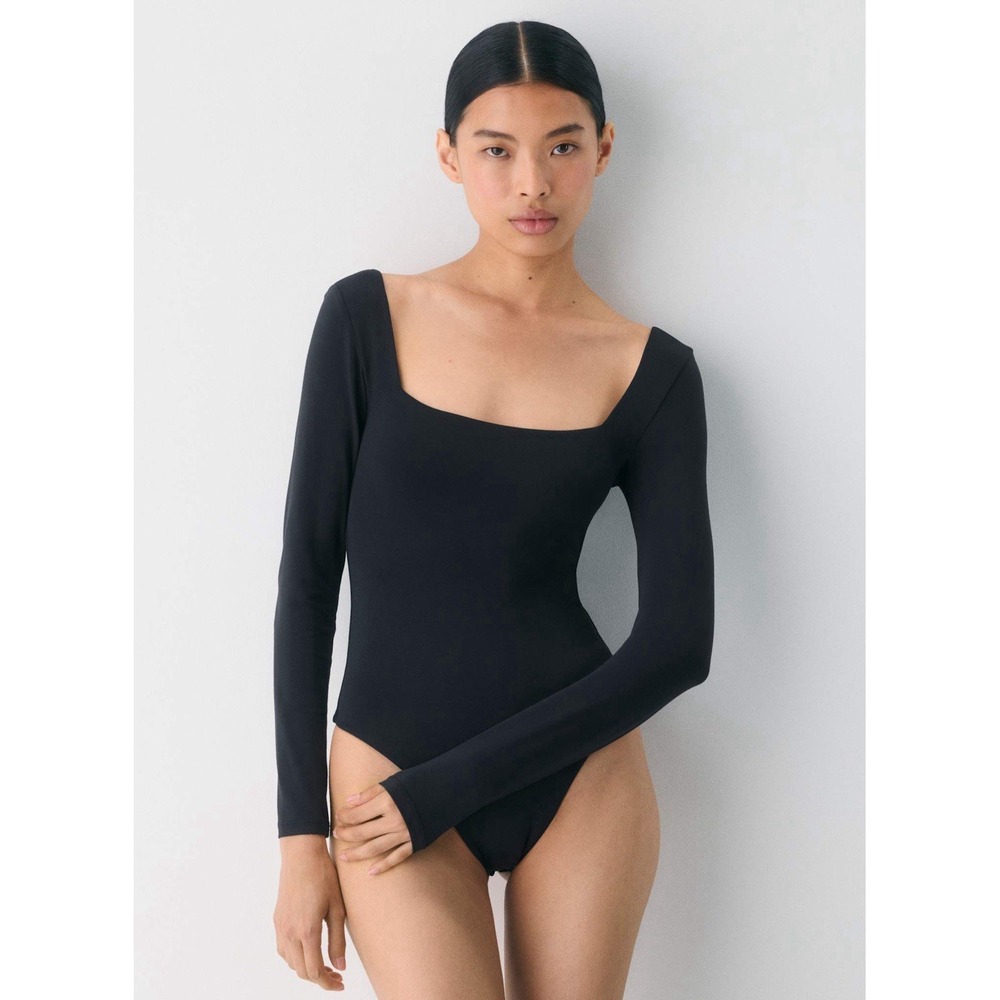Babaton Aritzia Contour Long Sleeve Bodysuit Black Square Neck Thong Small